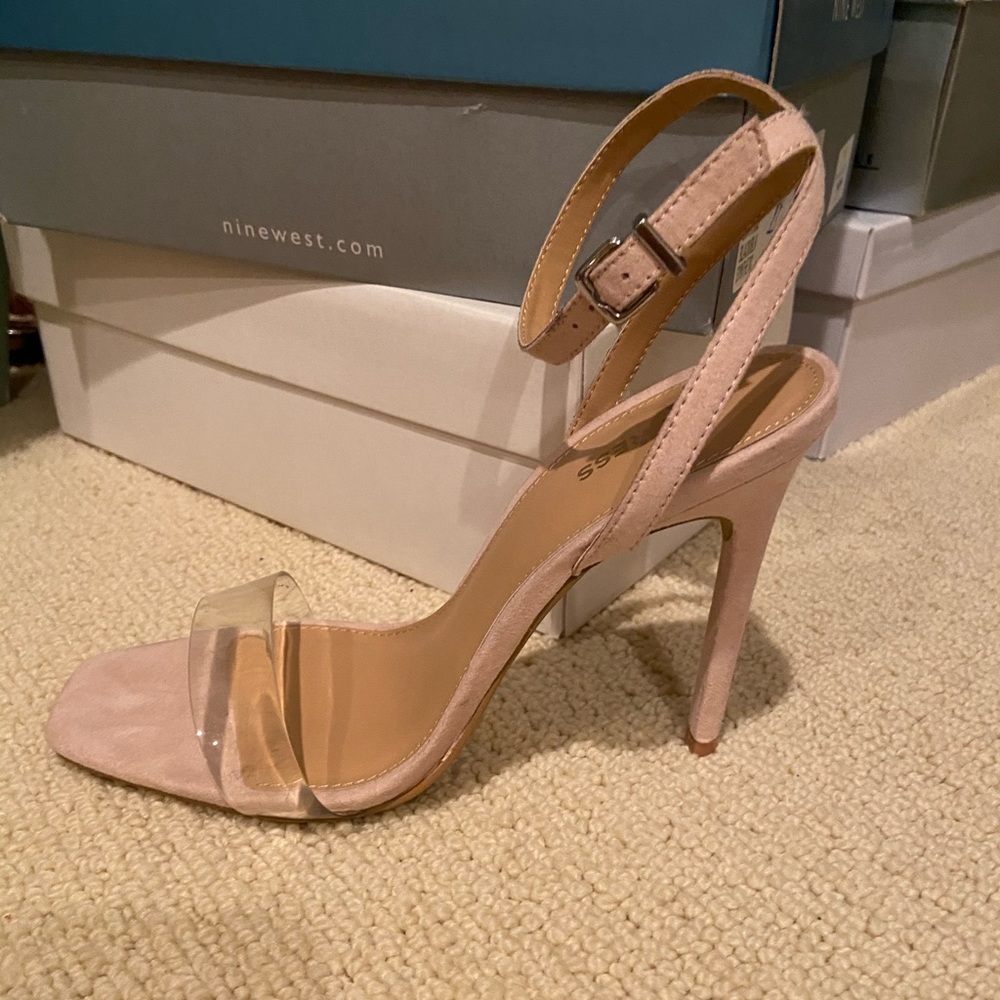Express size 9 w/4 inch heels